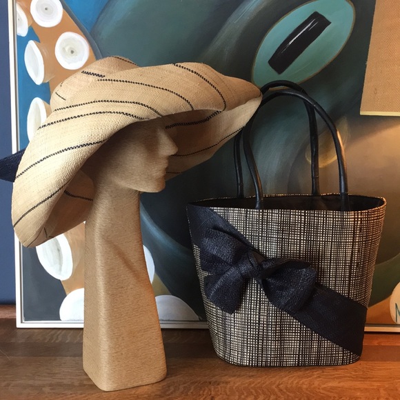 Raffia Wide Brim Hat - Picture 7 of 8